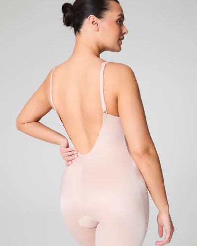 Body Moldeador Con Pierna Escote Profundo SPANX