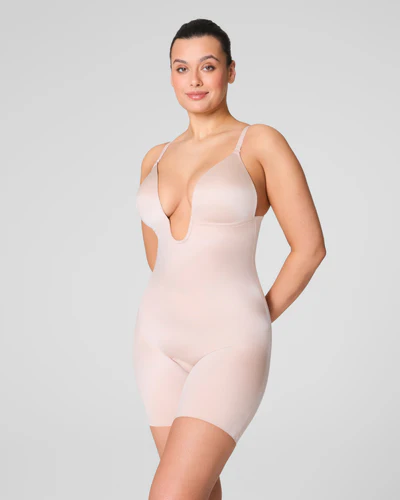 Body Moldeador Con Pierna Escote Profundo SPANX
